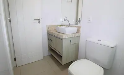 Uma casa de banho em 1041 - Apartamento na Praia de Bombinhas para locação - Residencial Egídio Pinheiro 304 B