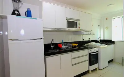 A cozinha ou kitchenette de 1055 - Apartamento para locação em Bombinhas - Residencial Atalanta Apto 204 B