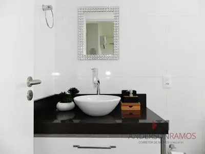 A planta de 1056 - Apartamento para locação na praia de Bombinhas
