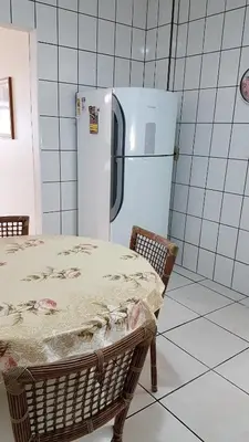 A cozinha ou kitchenette de Apto pé na areia em Meia Praia Itapema, 3 dormitórios