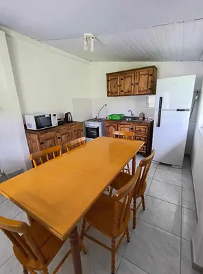 A planta de Casa térrea em Mariscal - Bombinhas - 4 a 8 pessoas