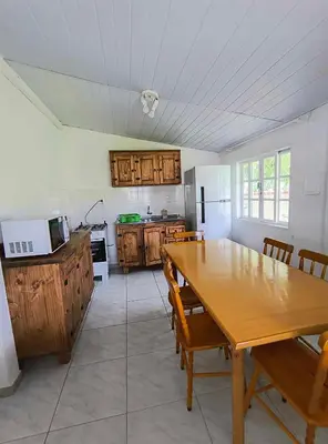 A planta de Casa térrea em Mariscal - Bombinhas - 4 a 8 pessoas
