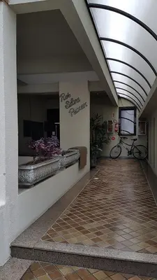 A planta de Apto na quadra do mar em Meia Praia Itapema, 2 dorm, 6 pessoas