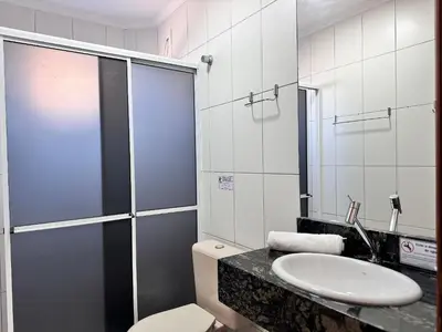 Uma casa de banho em Residencial 364 - Localização privilegiada à 5min da praia