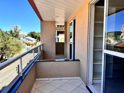 Uma varanda ou terraço em Residencial 364 - Localização privilegiada à 5min da praia