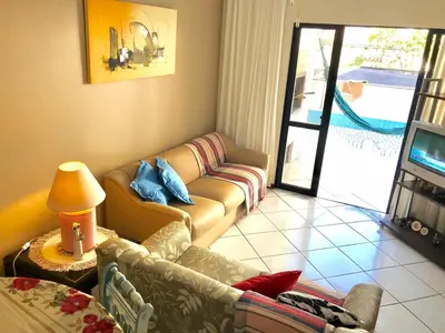 Uma área de estar em Meia Praia 150 metros mar