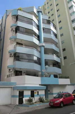 O edifício onde o apartamento está situado