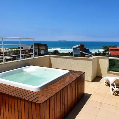 Cobertura Jacuzzi Vista Mar
