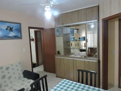 A cozinha ou kitchenette de Apto 2 quartos no centro de Bombinhas, 130 metros praia