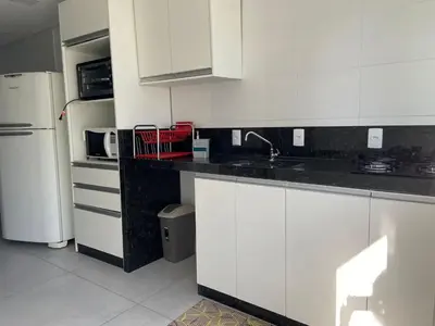 A cozinha ou kitchenette de Sobrado frente ao mar Mariscal 4 Pessoas