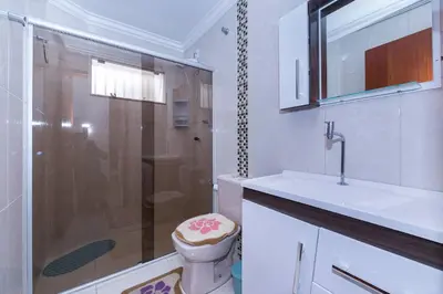 A planta de Casa à 80m da praia