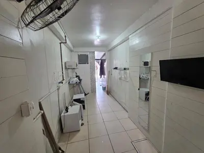 Uma casa de banho em Casa Olinda Estúdios e Suítes com Piscina e Churrasqueira qq