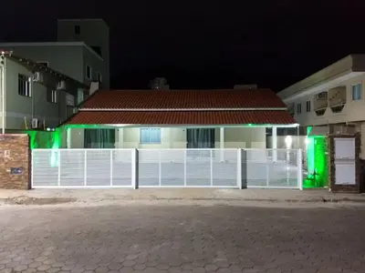 O edifício onde o apartamento está situado