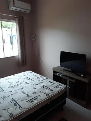 A planta de Apartamento Zimbros até 6 pessoas