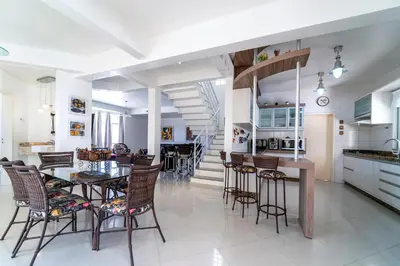 A cozinha ou kitchenette de Casa de Praia em Bombinhas Beach House