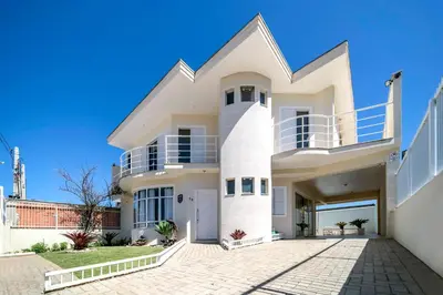 O edifício onde a casa de férias está situado