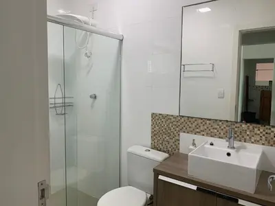 Uma casa de banho em CASA NO CENTRO