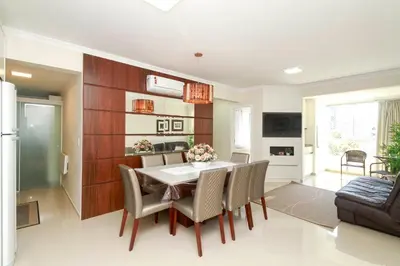 A cozinha ou kitchenette de Aluguel Apartamento 2 quartos 1 suíte | Bombas/SC