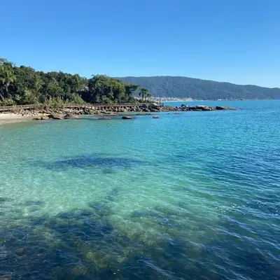 Conforto e proximidade ao mar em Bombinhas