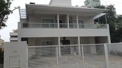 Uma varanda ou terraço em Apartamentos próximo à praia