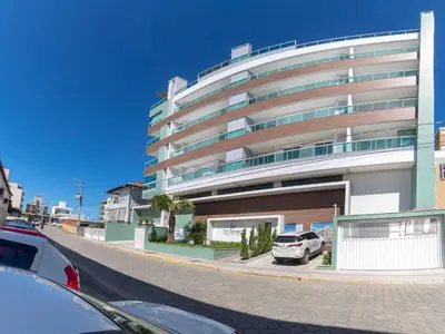 O edifício onde o apartamento está situado