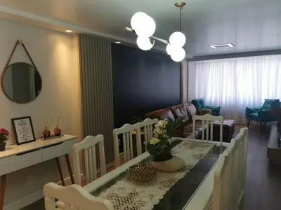 Uma área de estar em Aparto 2 Quartos Av Brasil Balneario Camboriu