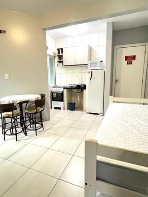 A cozinha ou kitchenette de Residencial Melfi 3 - Apto 08 - Lateral