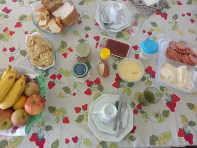 Refeições no quarto em acomodação particular ou nas proximidades