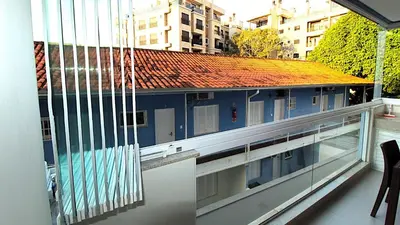 Uma varanda ou terraço em 1073 - Apartamento para locação no centro de Bombinhas