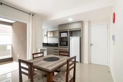A cozinha ou kitchenette de Aluguel Apto 2 quartos s 1 suíte Bombas SC