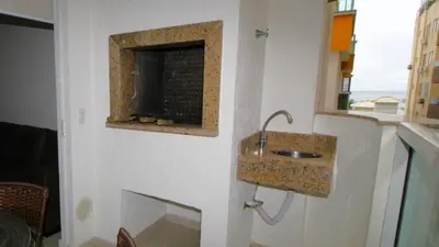 A planta de 1043 Apartamento a 50 mts da Praia de Bombinhas