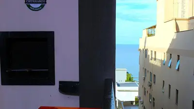 Uma vista do mar geral ou uma vista do mar a partir do apartamento