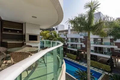 A planta de Boulevard 205A - Excelente apartamento em condomínio de luxo no centro de Bombinhas - Piscina - Jacuzzi - Academia - Portaria 24h.