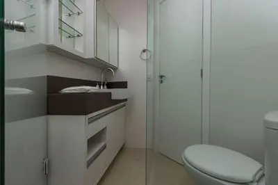 A planta de Boulevard 211B - Excelente apartamento em condomínio de luxo no centro de Bombinhas - Piscina - Jacuzzi - Academia - Portaria 24h.