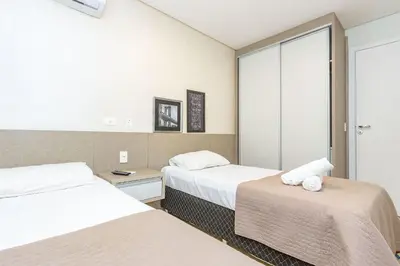 A planta de Boulevard 218D - Excelente apartamento em condomínio de luxo no centro de Bombinhas - Piscina - Jacuzzi - Academia - Portaria 24h.