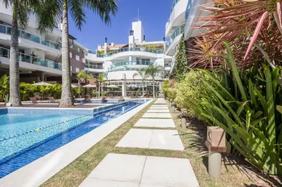 A planta de Boulevard 218D - Excelente apartamento em condomínio de luxo no centro de Bombinhas - Piscina - Jacuzzi - Academia - Portaria 24h.