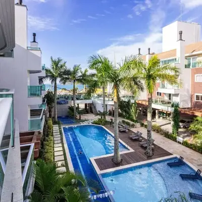 Boulevard 218D - Excelente apartamento em condomínio de luxo no centro de Bombinhas - Piscina - Jacuzzi - Academia - Portaria 24h.