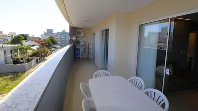 Uma varanda ou terraço em 1007 Apartamento na Praia de Bombas