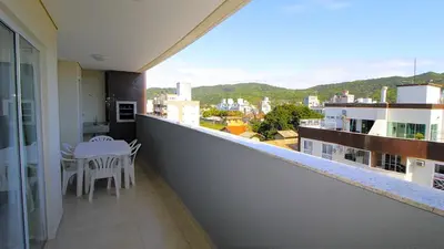 Uma varanda ou terraço em 1007 Apartamento na Praia de Bombas