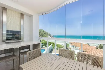 A planta de Varandas do Atlântico 401-A – Apartamento de Alto Padrão com Vista Panorâmica para o Mar em Bombas.