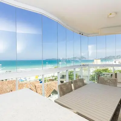 Varandas do Atlântico 401-A – Apartamento de Alto Padrão com Vista Panorâmica para o Mar em Bombas.