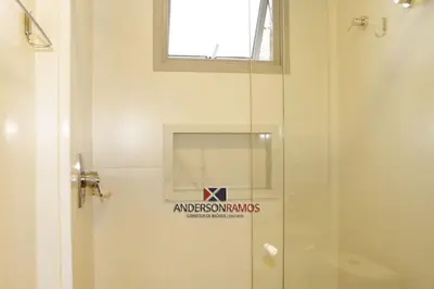 Uma casa de banho em 1003 Residencial Positano Apto 204 - Quatro Ilhas