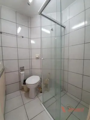 Uma casa de banho em Apartamento Borges
