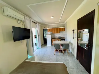 A cozinha ou kitchenette de Estúdio Para Relaxar a 150 Metros da Praia - V2