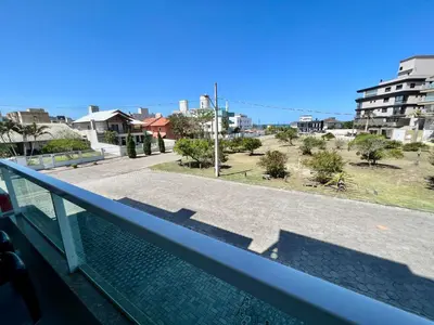 O edifício onde o apartamento está situado