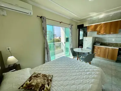 Uma cama ou camas num quarto em Estúdio a 150 metros da Praia de Mariscal - V05