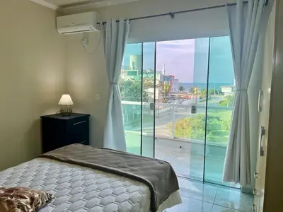 Uma cama ou camas num quarto em Desfrute de Mariscal a 150 M da Praia - V6