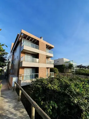 O edifício onde o apartamento está situado