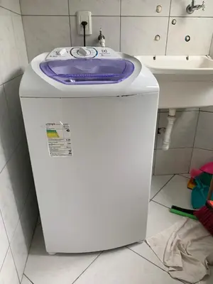 A planta de Apartamento inteiro 3 quartos no condomínio solar das bromelias
