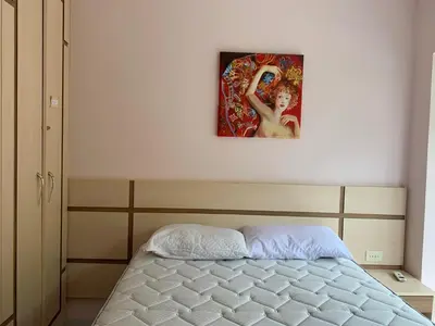Uma cama ou camas num quarto em Apartamento inteiro 3 quartos no condomínio solar das bromelias